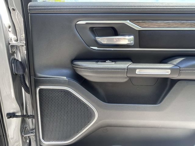 Used 2019 RAM 1500 Laramie AWD/4WD image 28