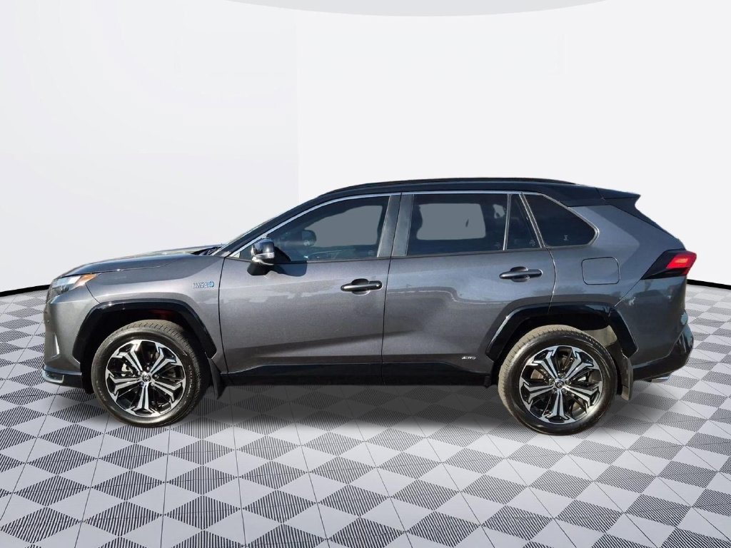 Used 2024 Toyota RAV4 XSE w/ Premium Package AWD/4WD image 3