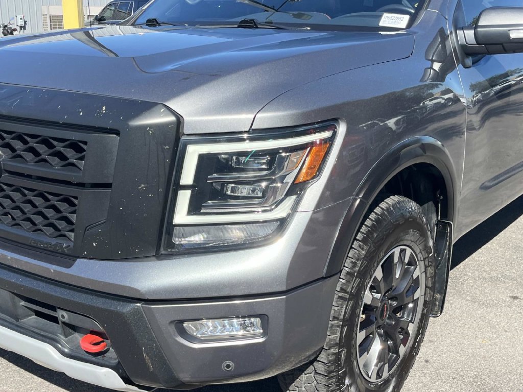 Used 2021 Nissan Titan PRO-4X w/ Pro-4x Convenience Package AWD/4WD image 11