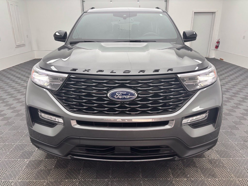 Certified 2024 Ford Explorer ST-Line w/ Class IV Trailer Tow Package AWD/4WD image 16