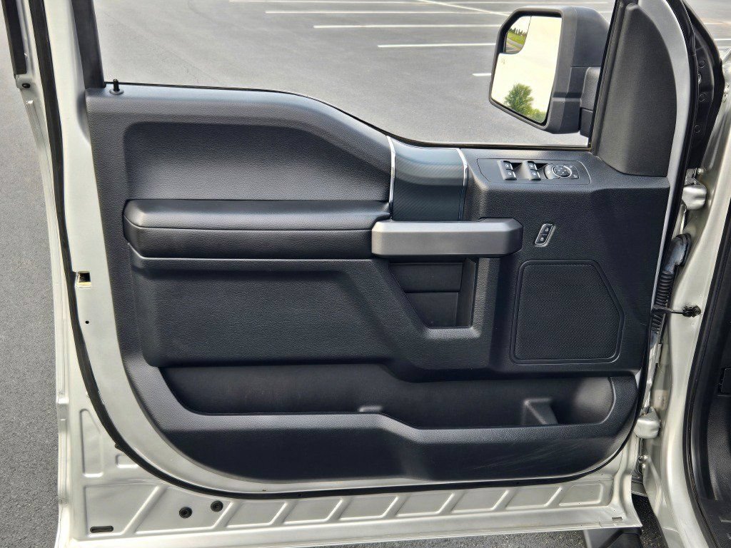 Certified 2018 Ford F150 XLT w/ Equipment Group 302A Luxury AWD/4WD image 23