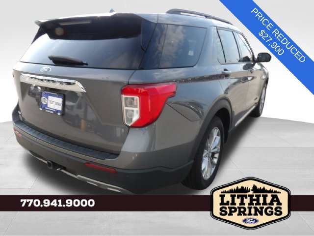 Certified 2023 Ford Explorer XLT w/ Equipment Group 202A RWD image 8