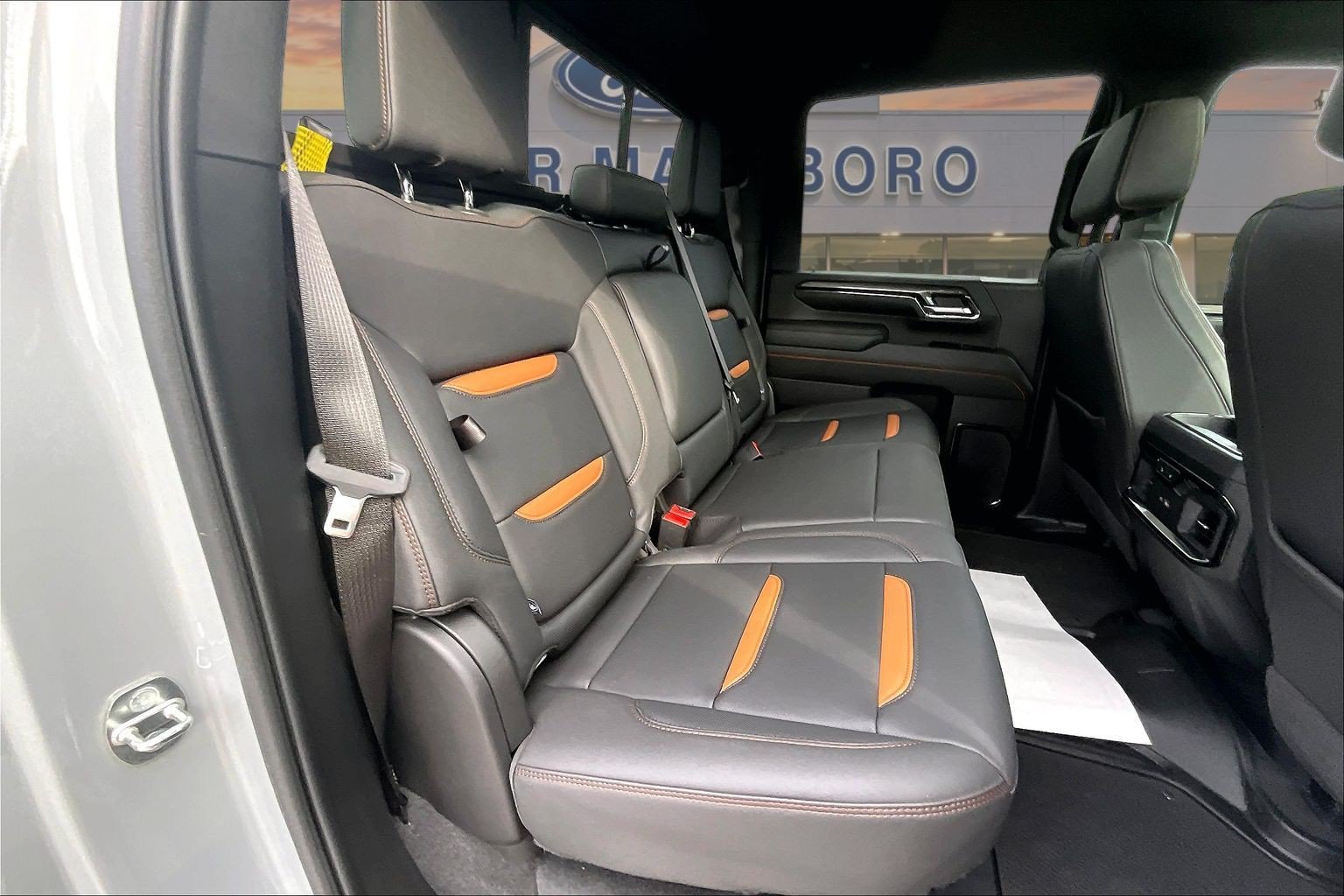 Used 2024 GMC Sierra 3500 AT4 w/ AT4 Premium Plus Package AWD/4WD image 28