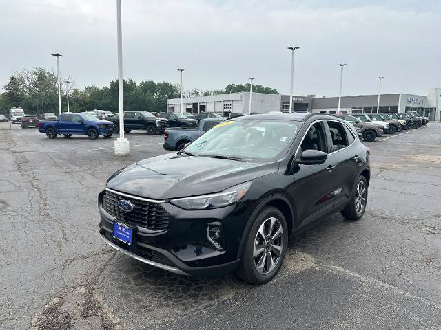 Certified 2023 Ford Escape Platinum w/ Premium Technology Package AWD/4WD image 4