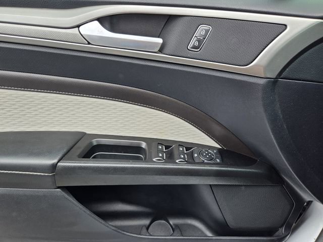 Certified 2020 Ford Fusion SE w/ Equipment Group 151A FWD image 30
