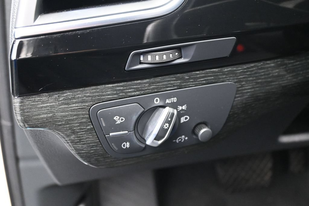 Used 2019 Audi Q7 3.0T Premium w/ Convenience Package AWD/4WD image 14