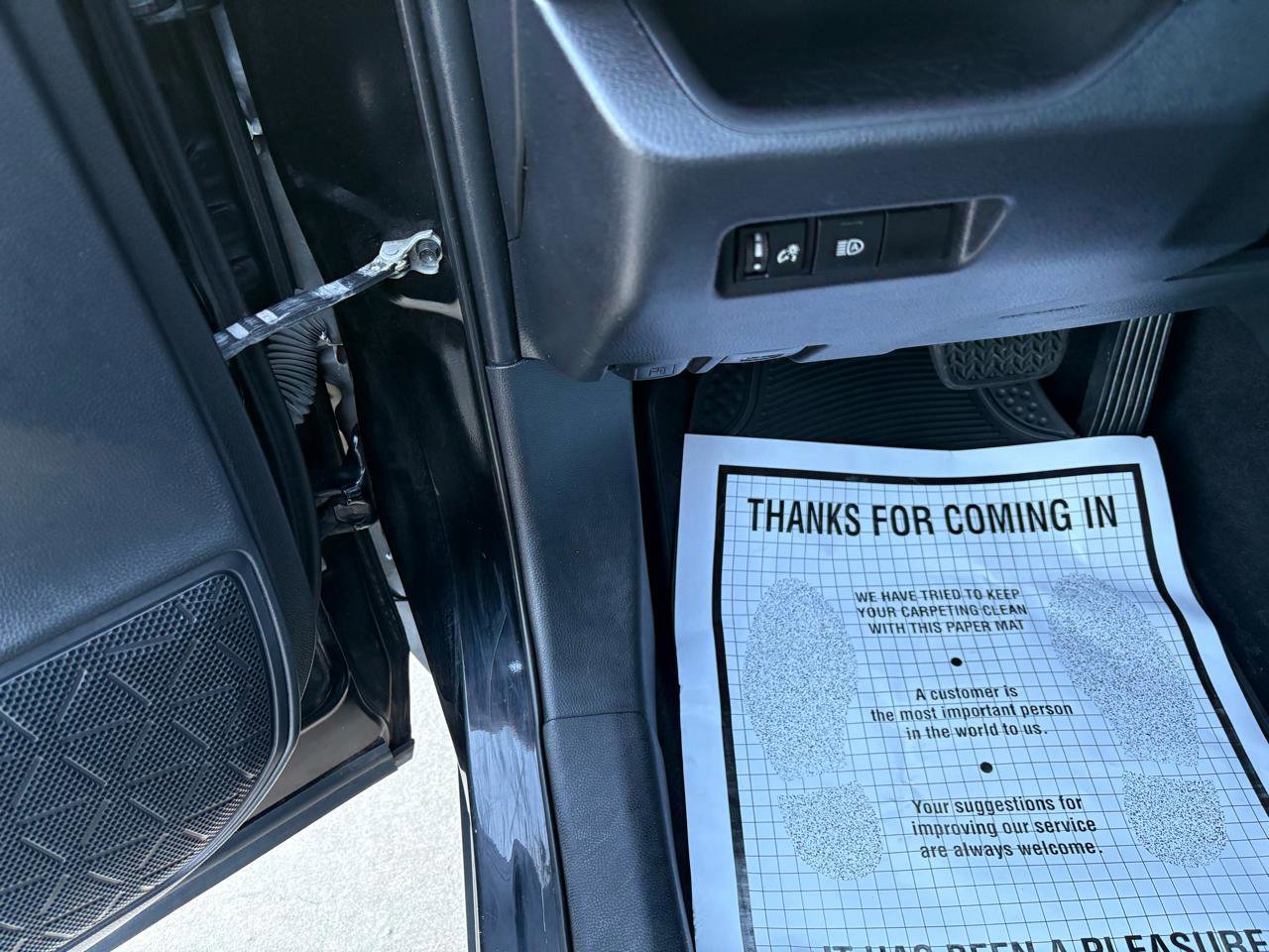 Used 2021 Toyota RAV4 XLE FWD image 12