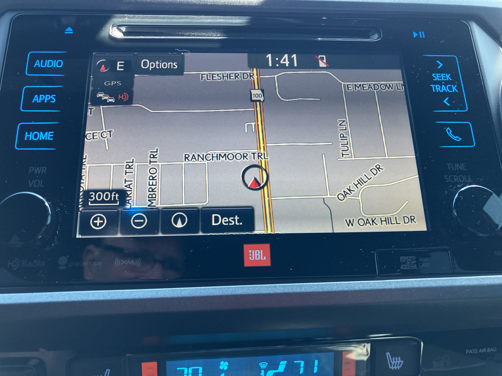 Used 2018 Toyota Tacoma TRD Sport image 20