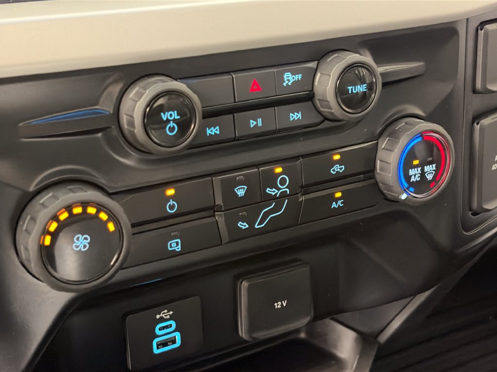 Certified 2025 Ford F250 XL AWD/4WD image 19
