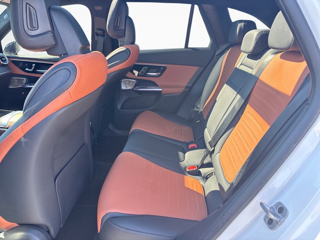 Used 2025 Mercedes-Benz GLC 300 image 18