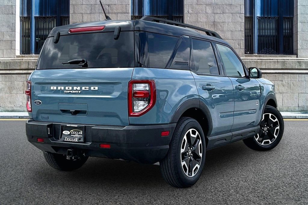 Certified 2022 Ford Bronco Sport Outer Banks w/ Tech Package AWD/4WD image 11