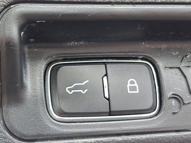 Certified 2022 Ford Explorer XLT w/ Class IV Trailer Tow Package image 31