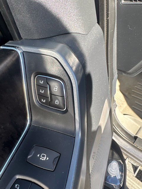 Certified 2023 Ford F250 Lariat w/ Lariat Ultimate Package AWD/4WD image 25
