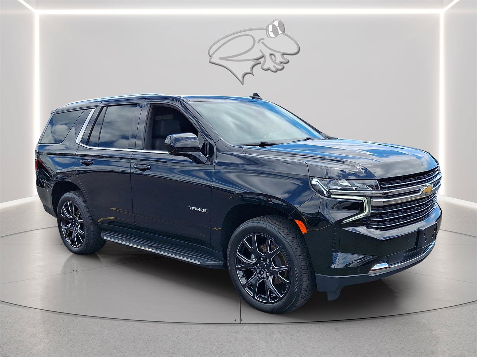 Used 2024 Chevrolet Tahoe LT AWD/4WD image 3