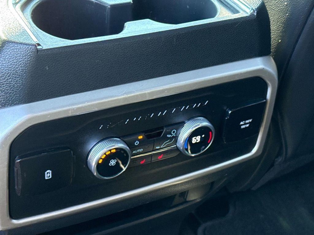Certified 2022 Ford Expedition Limited image 12