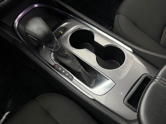 Used 2021 Chevrolet Malibu LT FWD image 25