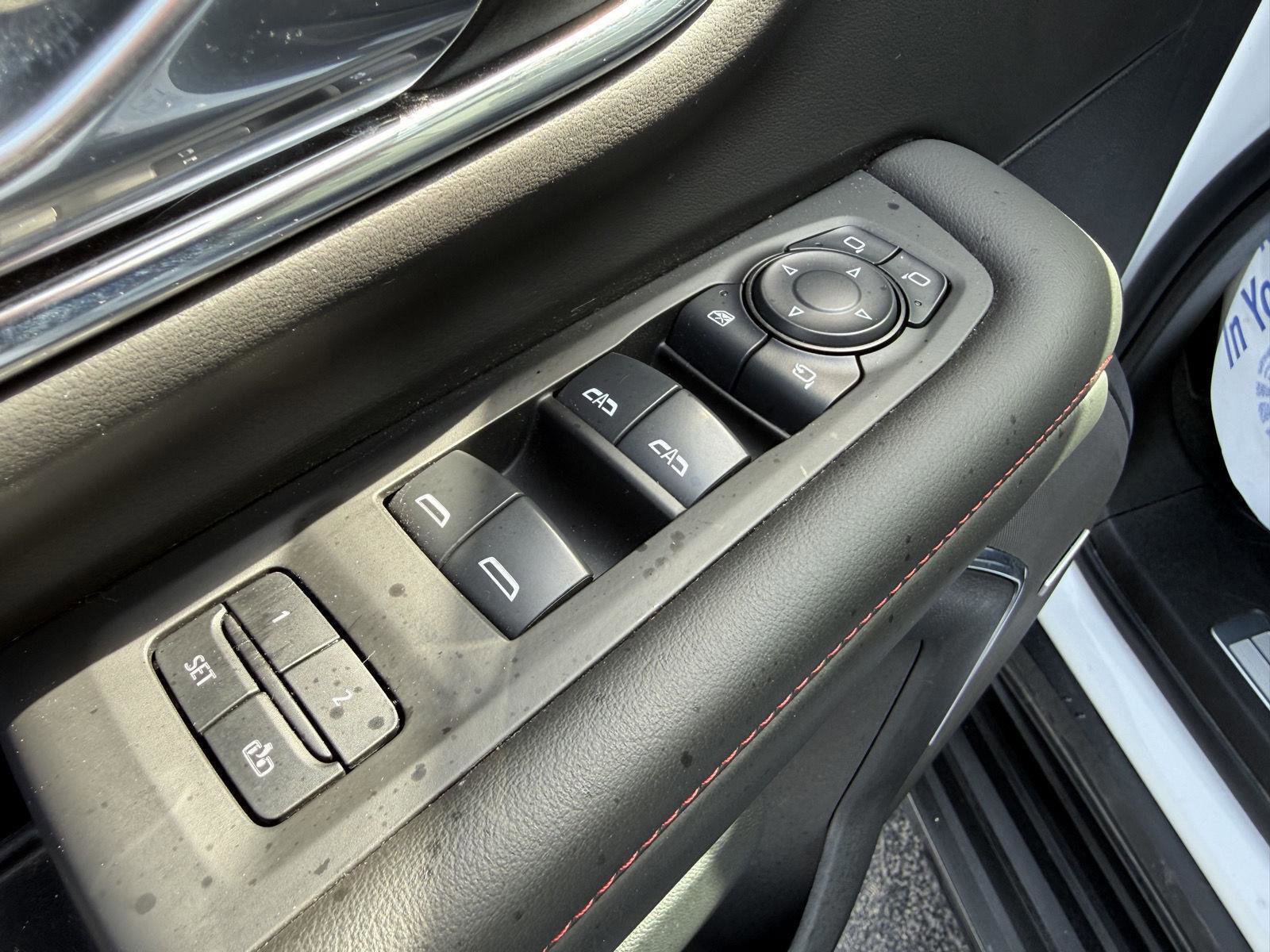 Used 2024 Chevrolet Suburban RST w/ Luxury Package image 19