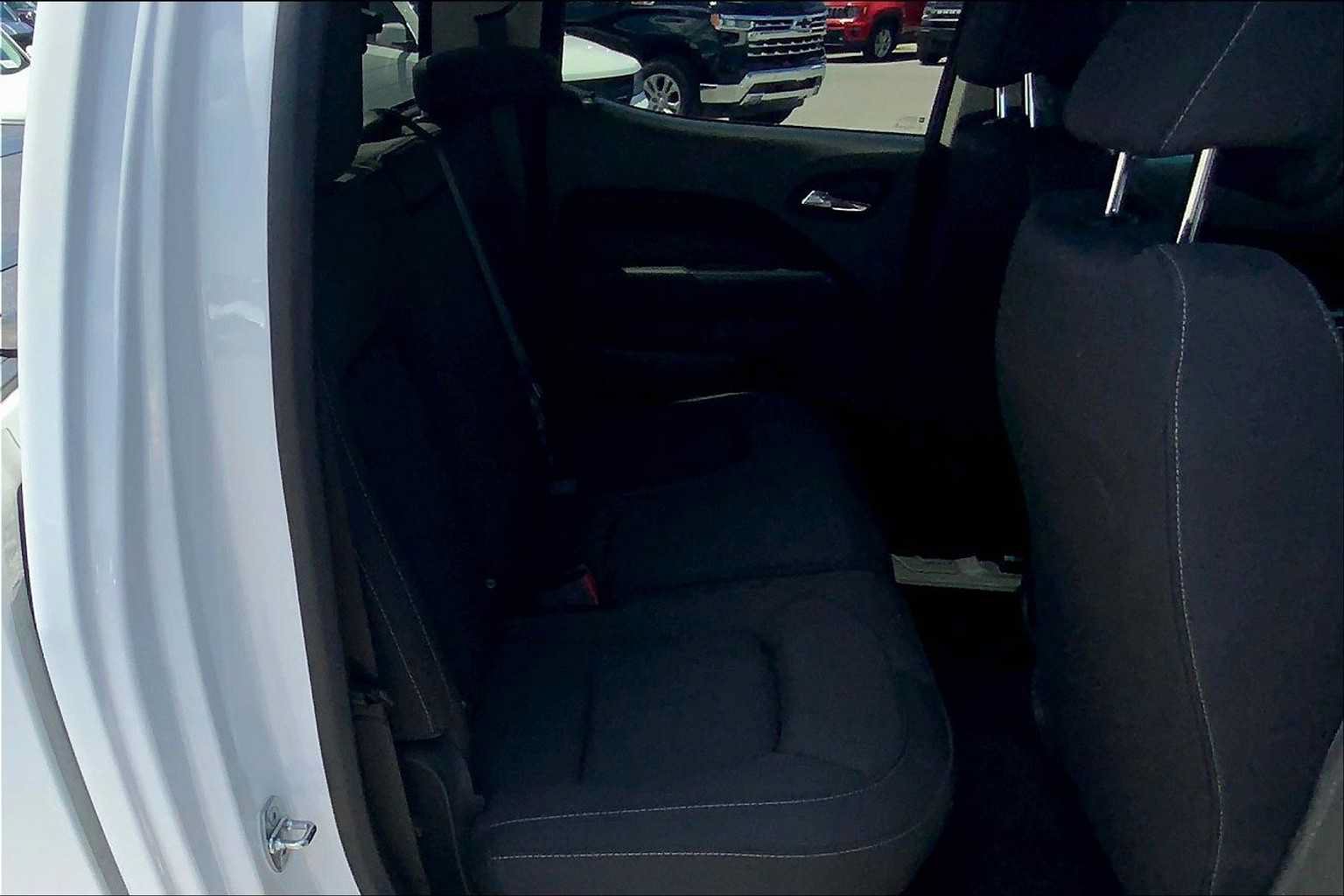 Used 2022 Chevrolet Colorado LT w/ LT Convenience Package AWD/4WD image 20