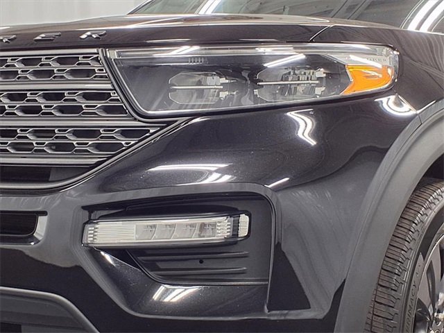 Certified 2023 Ford Explorer XLT w/ Equipment Group 202A image 31