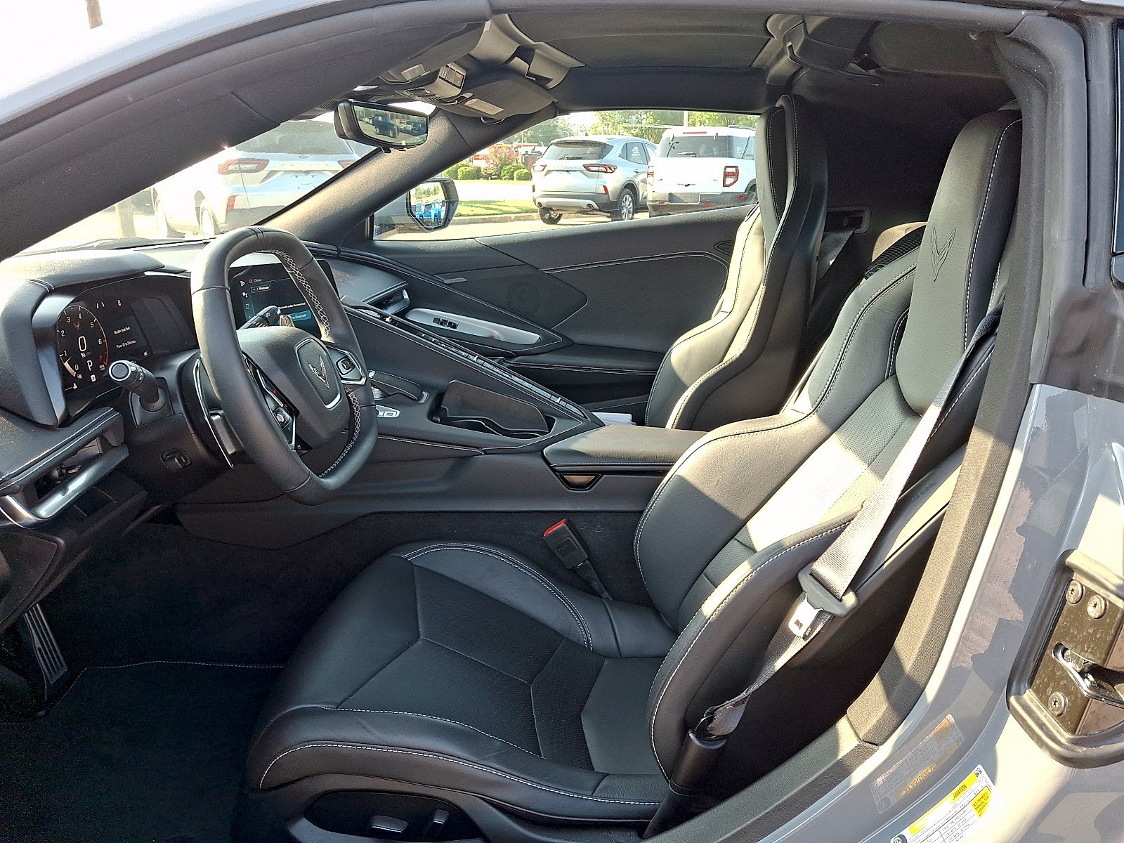 Used 2024 Chevrolet Corvette Stingray Coupe w/ 1LT RWD image 11