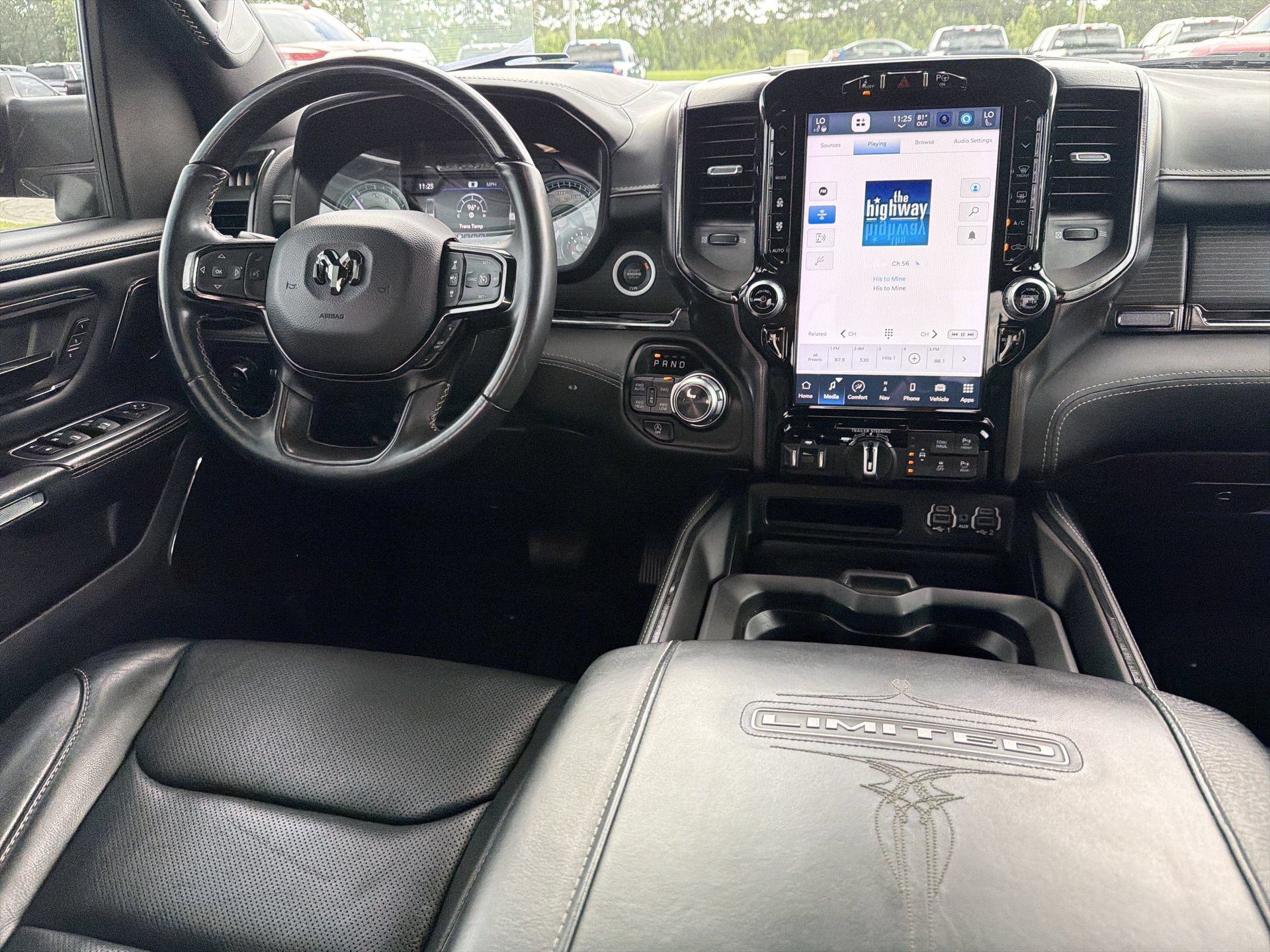 Used 2022 RAM 1500 Limited AWD/4WD image 3