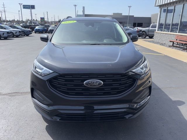 Certified 2023 Ford Edge SE w/ Black Appearance Package AWD/4WD image 18