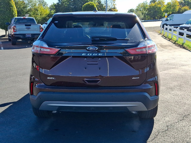 Certified 2024 Ford Edge SEL w/ Convenience Package AWD/4WD image 11