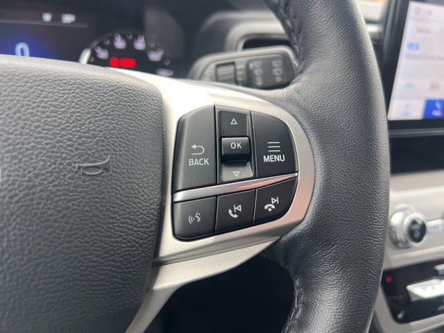 Certified 2022 Ford Explorer XLT w/ Equipment Group 202A image 9
