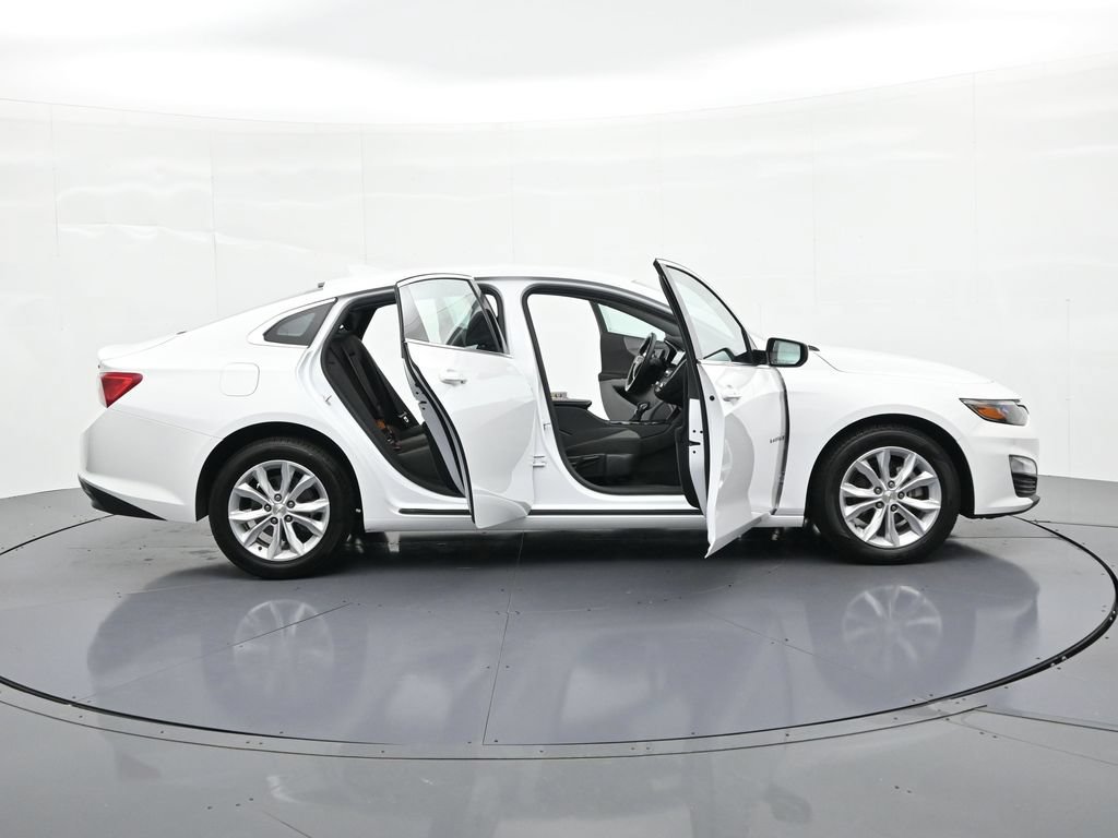 Used 2025 Chevrolet Malibu LT FWD image 23