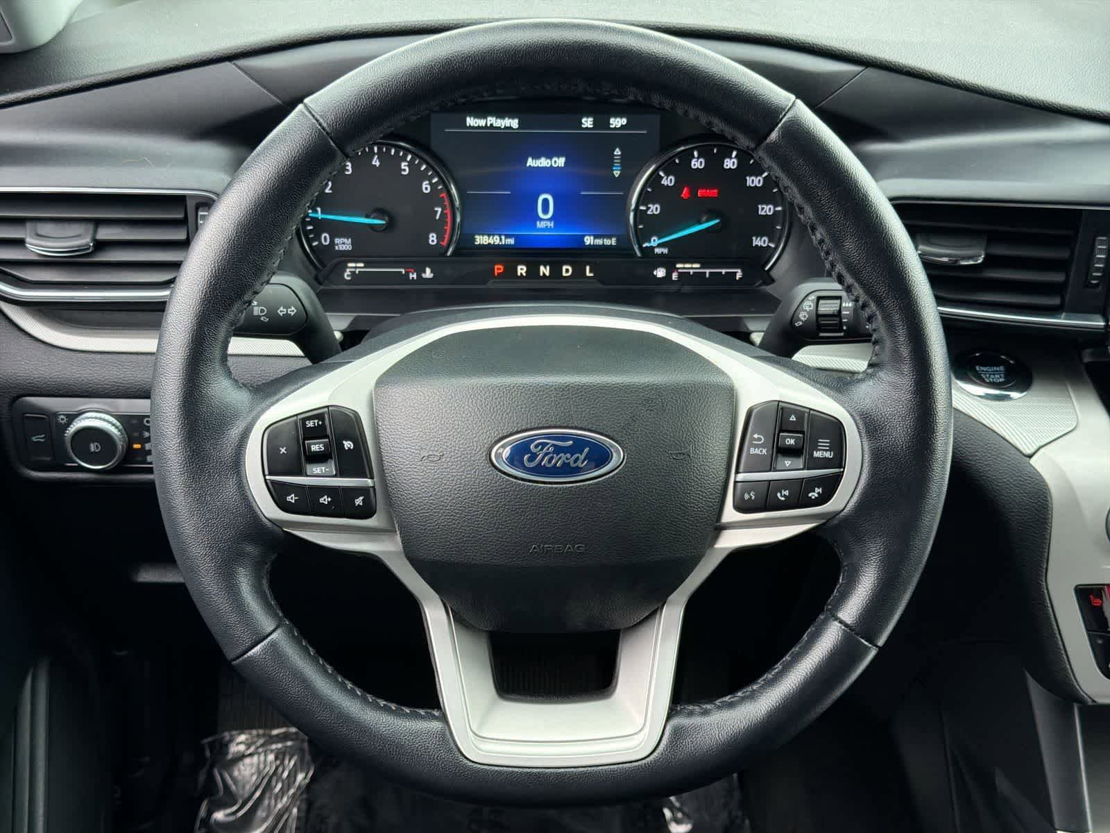 Certified 2022 Ford Explorer XLT w/ Equipment Group 202A AWD/4WD image 23