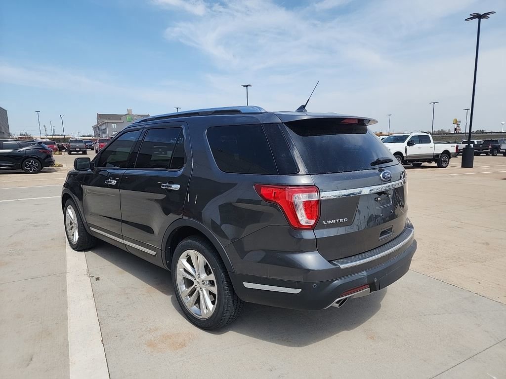 Certified 2019 Ford Explorer Limited w/ Class III Trailer Tow Package image 3