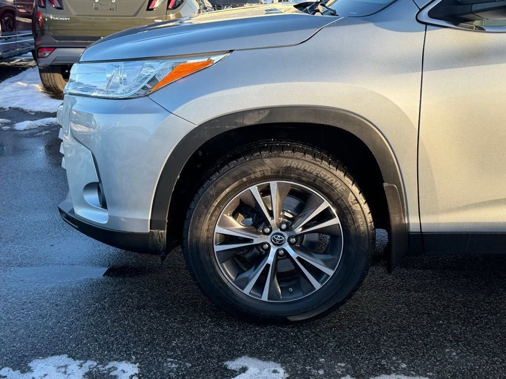 Used 2019 Toyota Highlander LE image 21