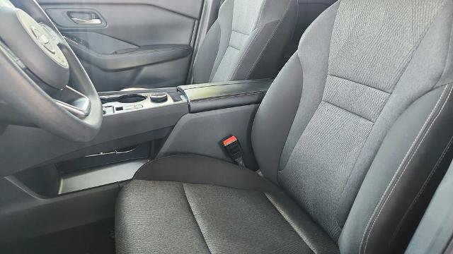 Used 2024 Nissan Rogue SV AWD/4WD image 11