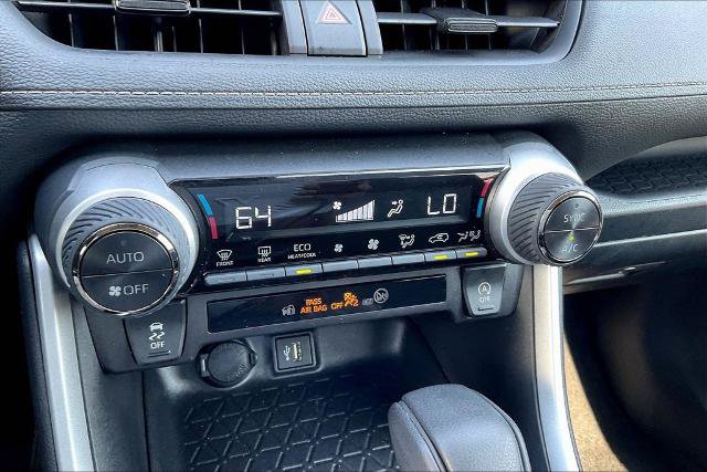 Used 2025 Toyota RAV4 XLE FWD image 15