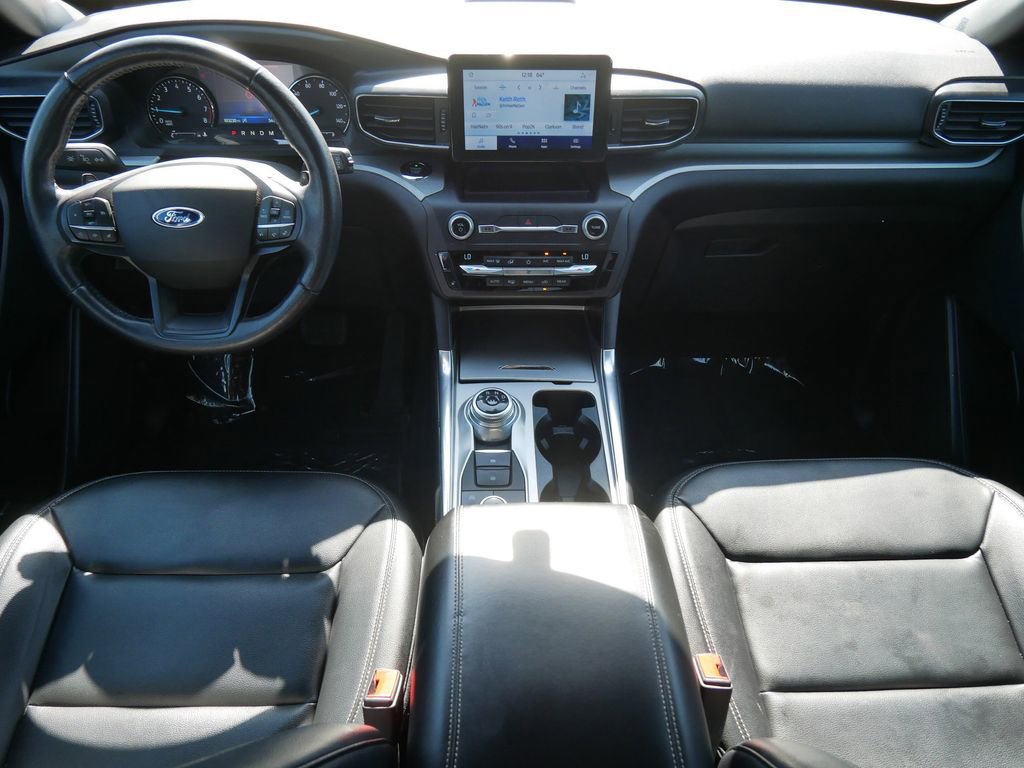 Certified 2020 Ford Explorer XLT w/ Equipment Group 202A image 14
