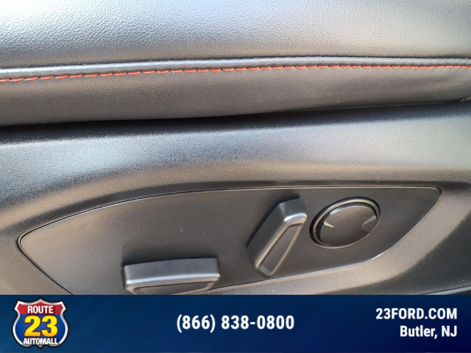 Certified 2025 Ford Explorer ST-Line w/ Premium Package AWD/4WD image 21