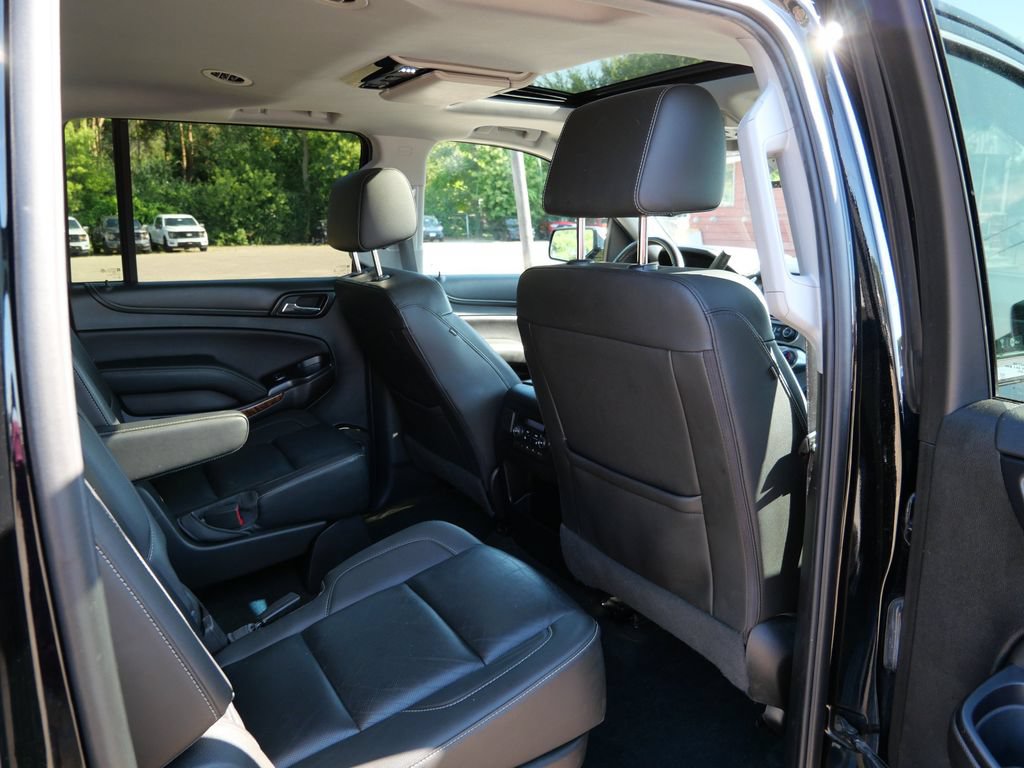 Used 2018 Chevrolet Suburban Premier AWD/4WD image 13