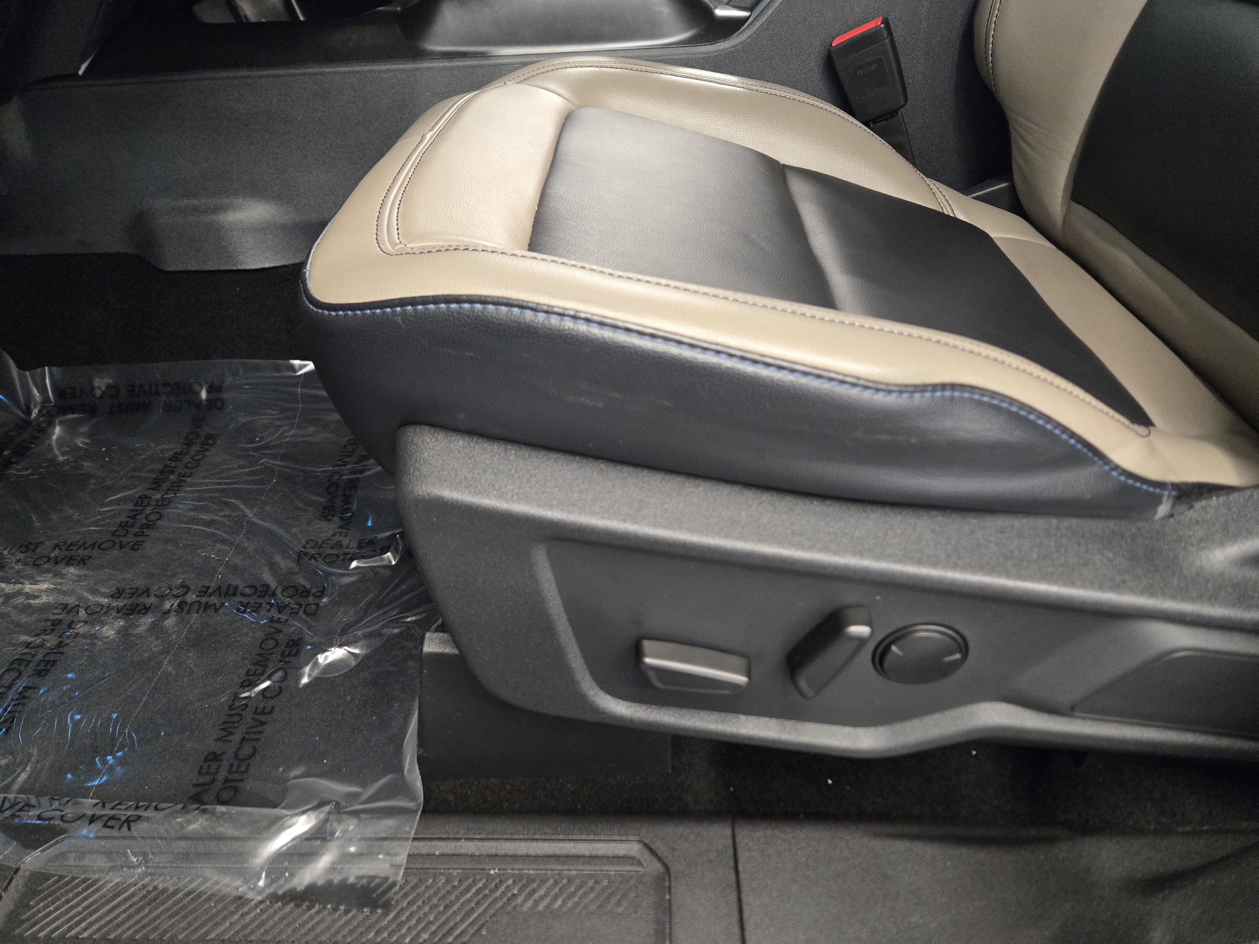 Certified 2024 Ford Bronco Wildtrak image 24