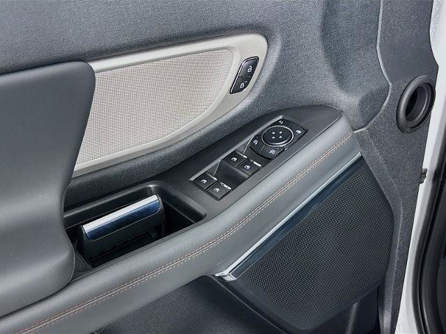Certified 2025 Ford Expedition Active AWD/4WD image 19