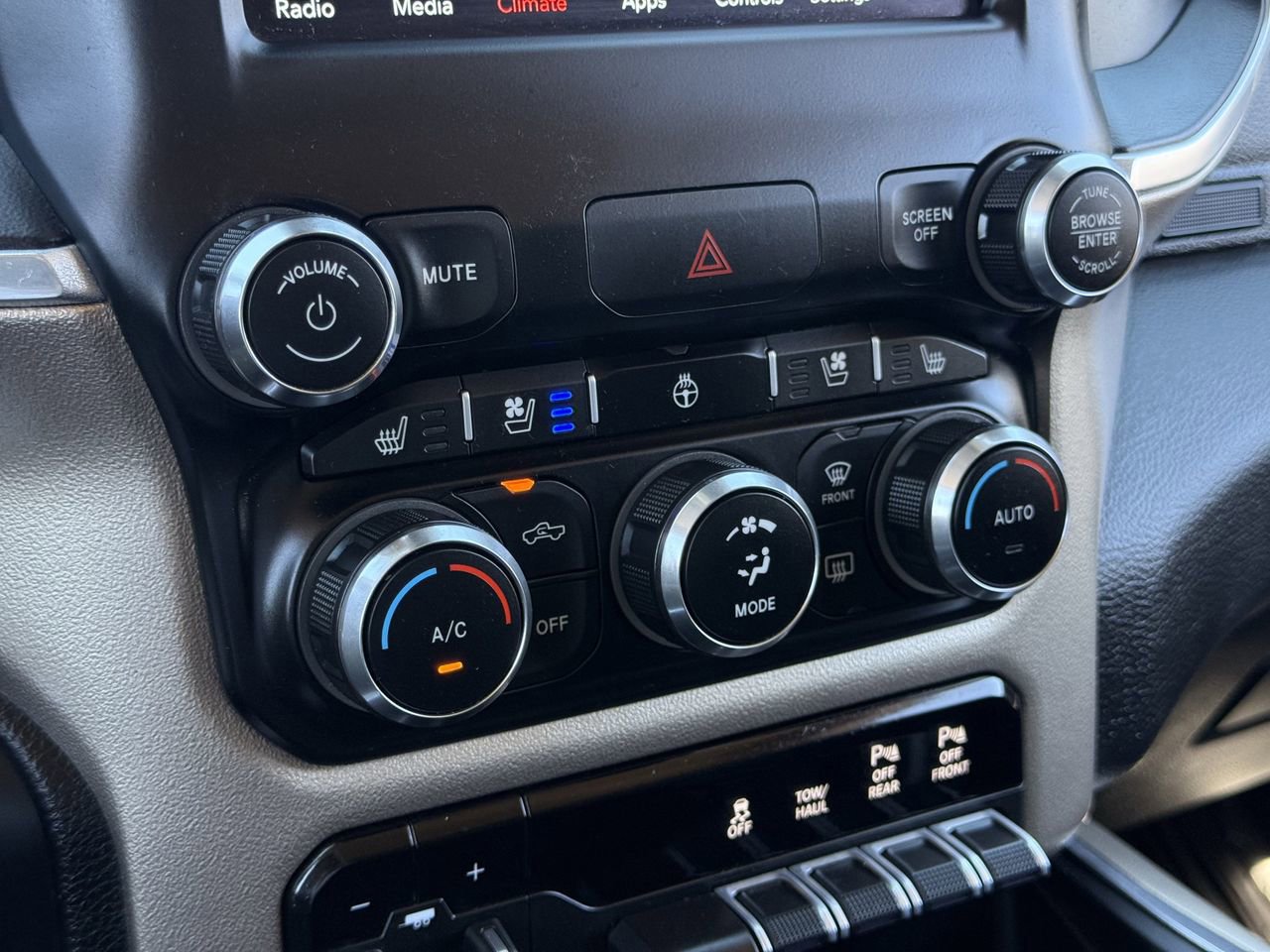 Used 2021 RAM 1500 Laramie image 19