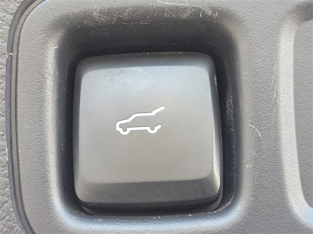 Certified 2022 Ford Expedition XLT image 15