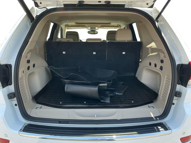 Used 2021 Jeep Grand Cherokee Limited AWD/4WD image 19