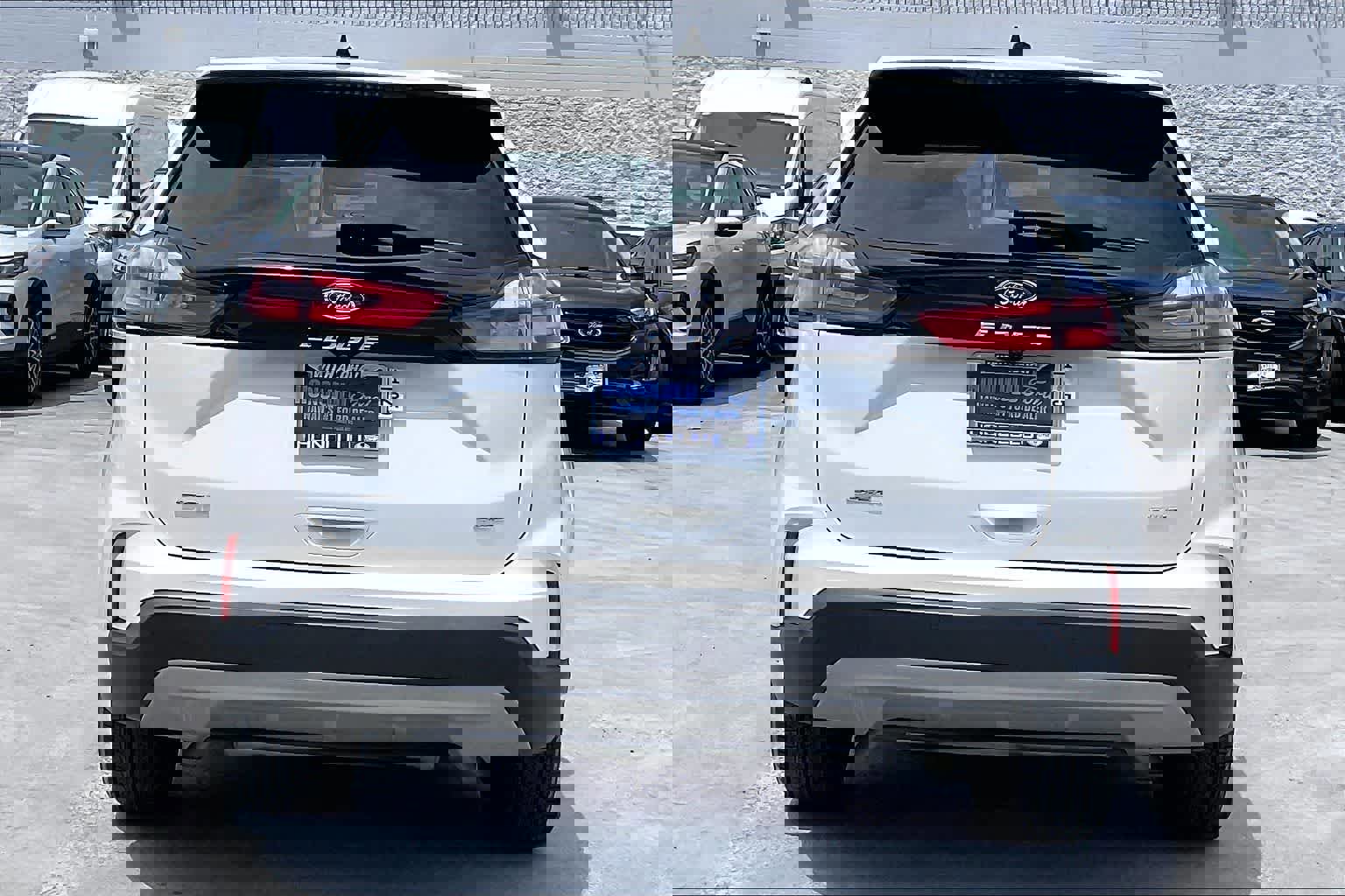 Certified 2024 Ford Edge SEL w/ Convenience Package image 2