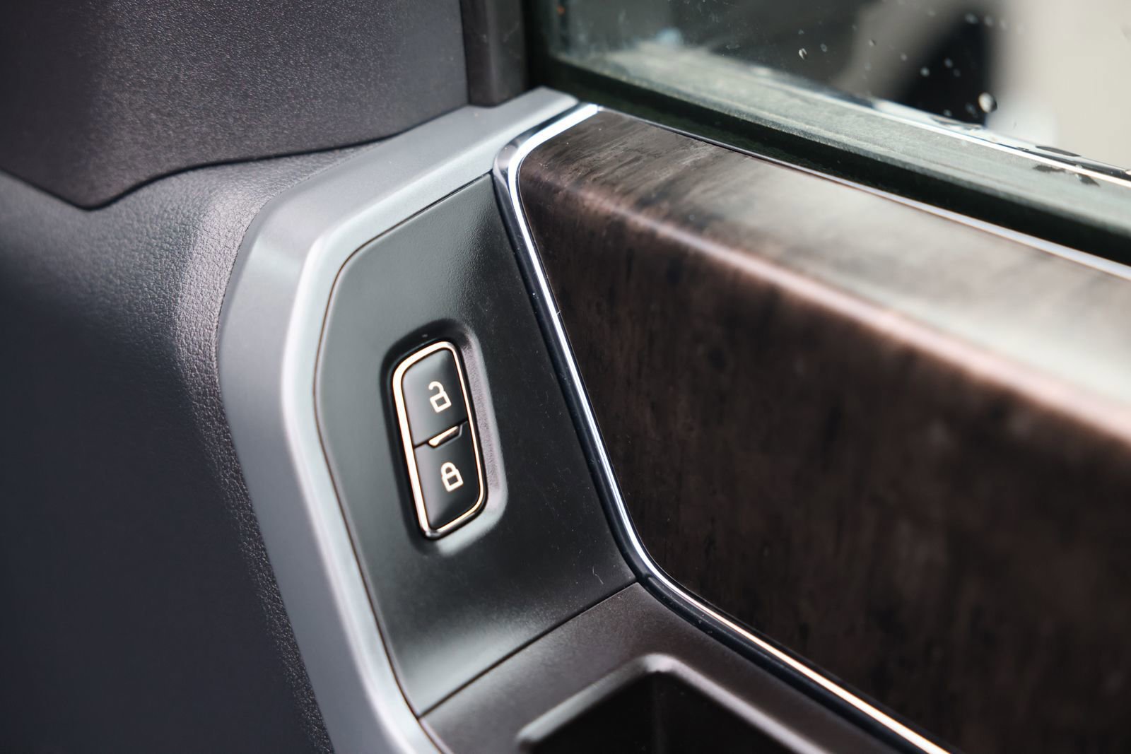 Certified 2023 Ford F150 Lariat w/ Equipment Group 502A High image 11