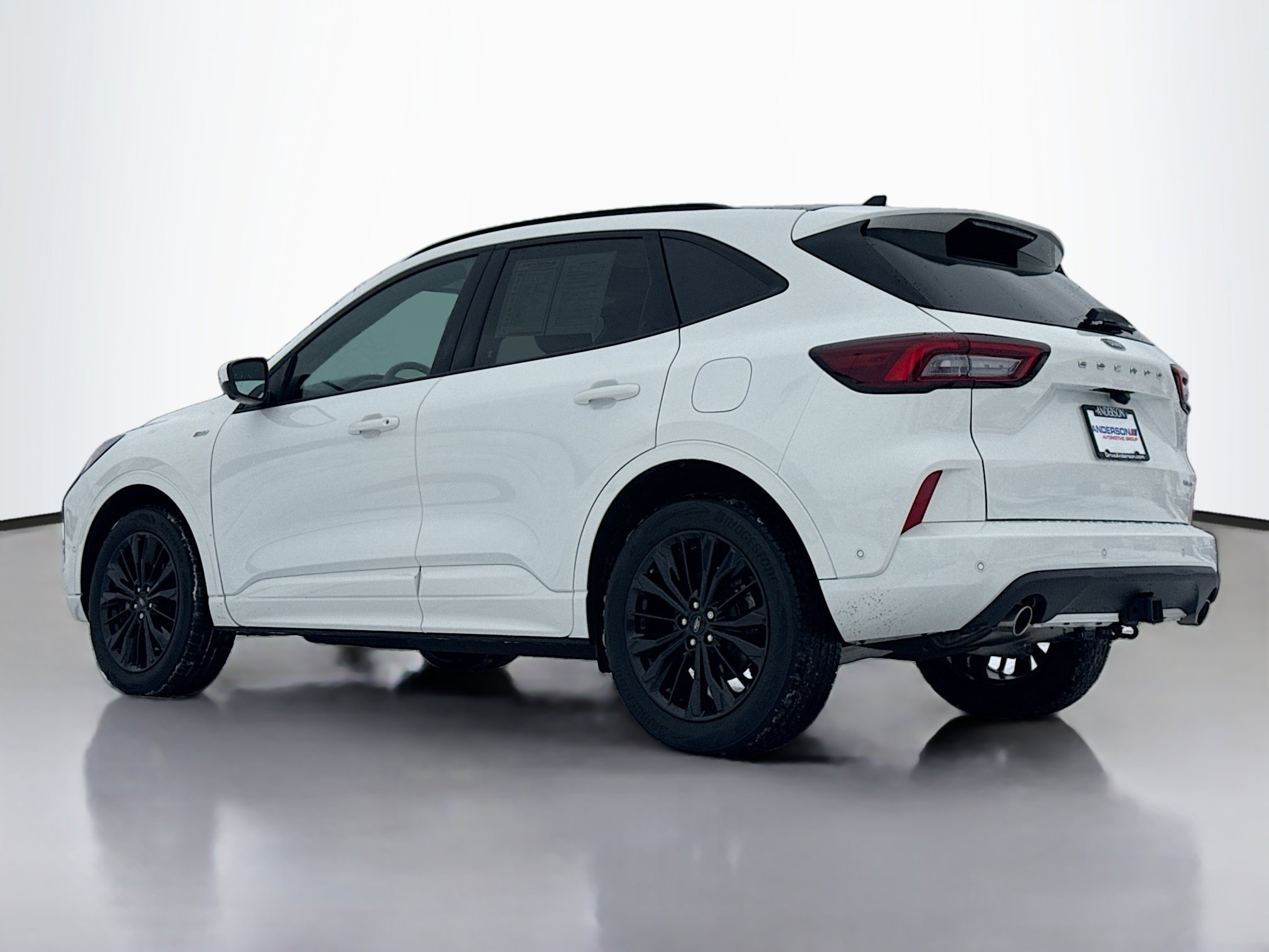 Certified 2023 Ford Escape ST-Line Elite w/ Premium Technology Package AWD/4WD image 13