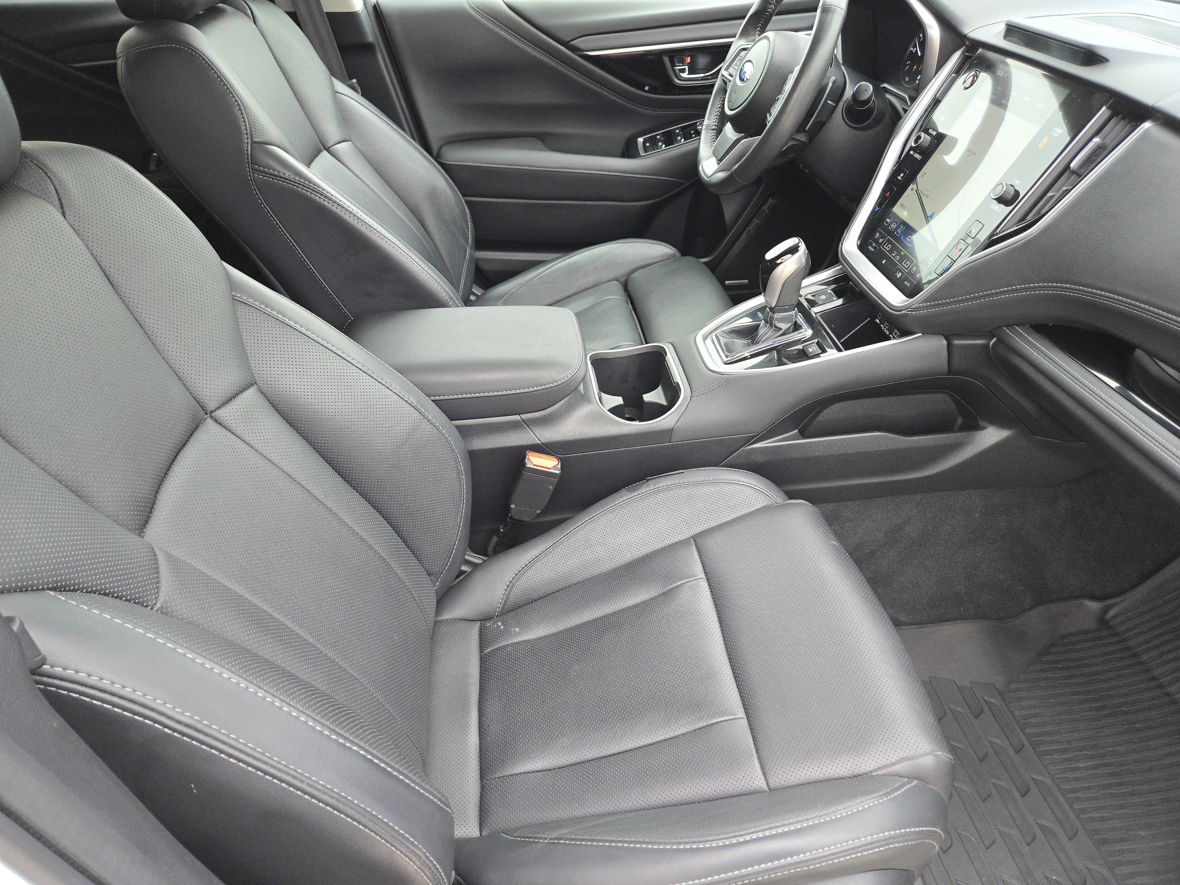 Used 2024 Subaru Outback Touring AWD/4WD image 14