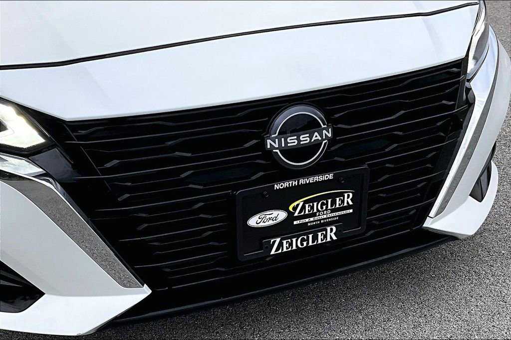 Used 2025 Nissan Altima 2.5 SV FWD image 29