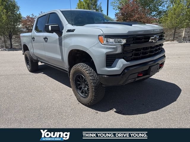 Used 2024 Chevrolet Silverado 1500 LT Trail Boss w/ LT Trail Boss Premium Package AWD/4WD image 16