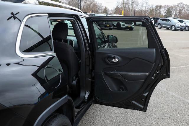 Used 2017 Jeep Cherokee Latitude image 29