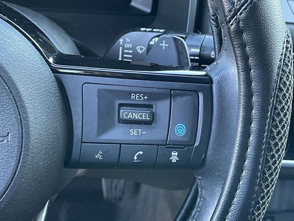 Used 2024 Nissan Rogue SL w/ SL Premium Package image 20